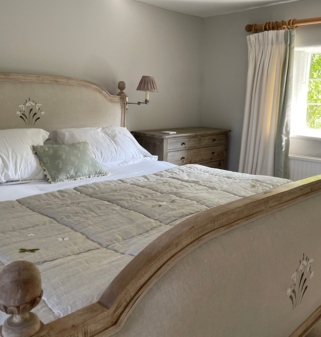 Shalfleet Manor Susie Watson Designs headboard